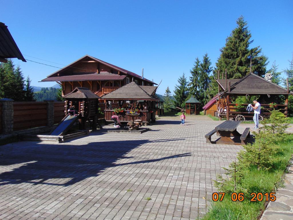 Panorama Karpat Hotel Yablunytsia Buitenkant foto