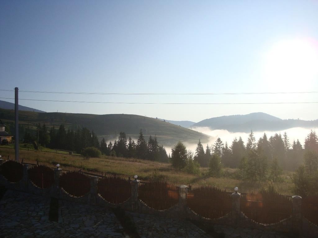Panorama Karpat Hotel Yablunytsia Buitenkant foto