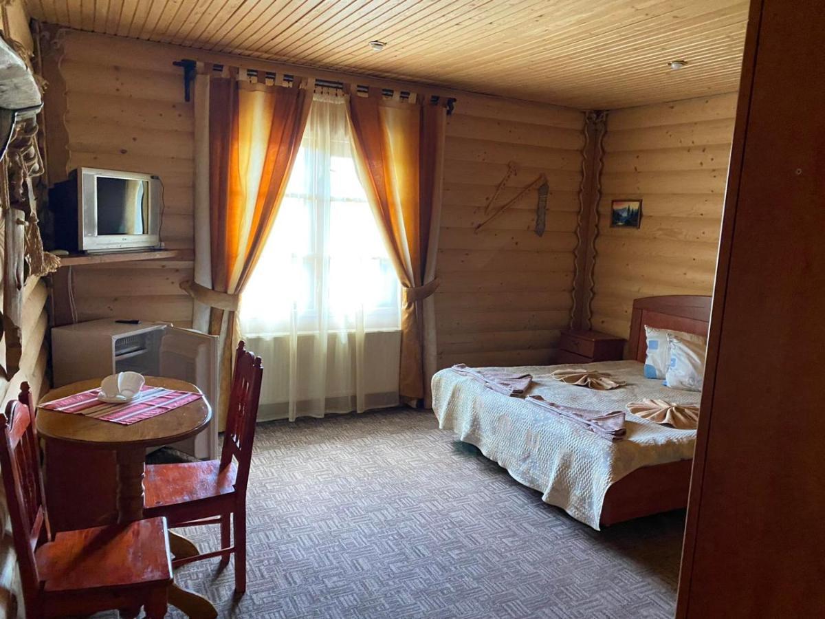 Panorama Karpat Hotel Yablunytsia Buitenkant foto
